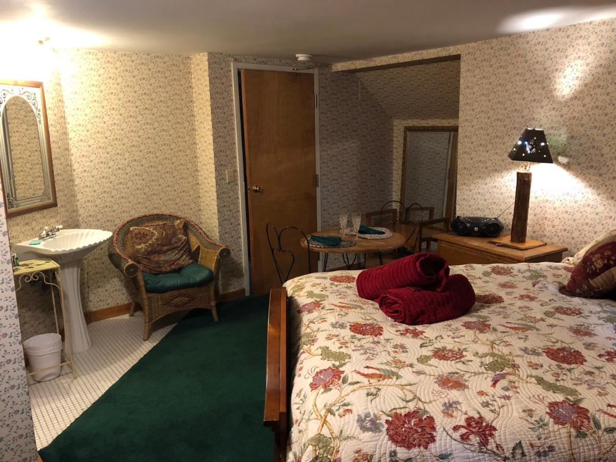 Smokies Bed And Breakfast - Evergreen Cottage Inn Pigeon Forge Esterno foto