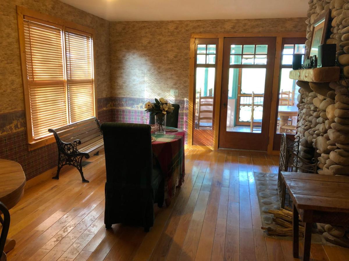 Smokies Bed And Breakfast - Evergreen Cottage Inn Pigeon Forge Esterno foto